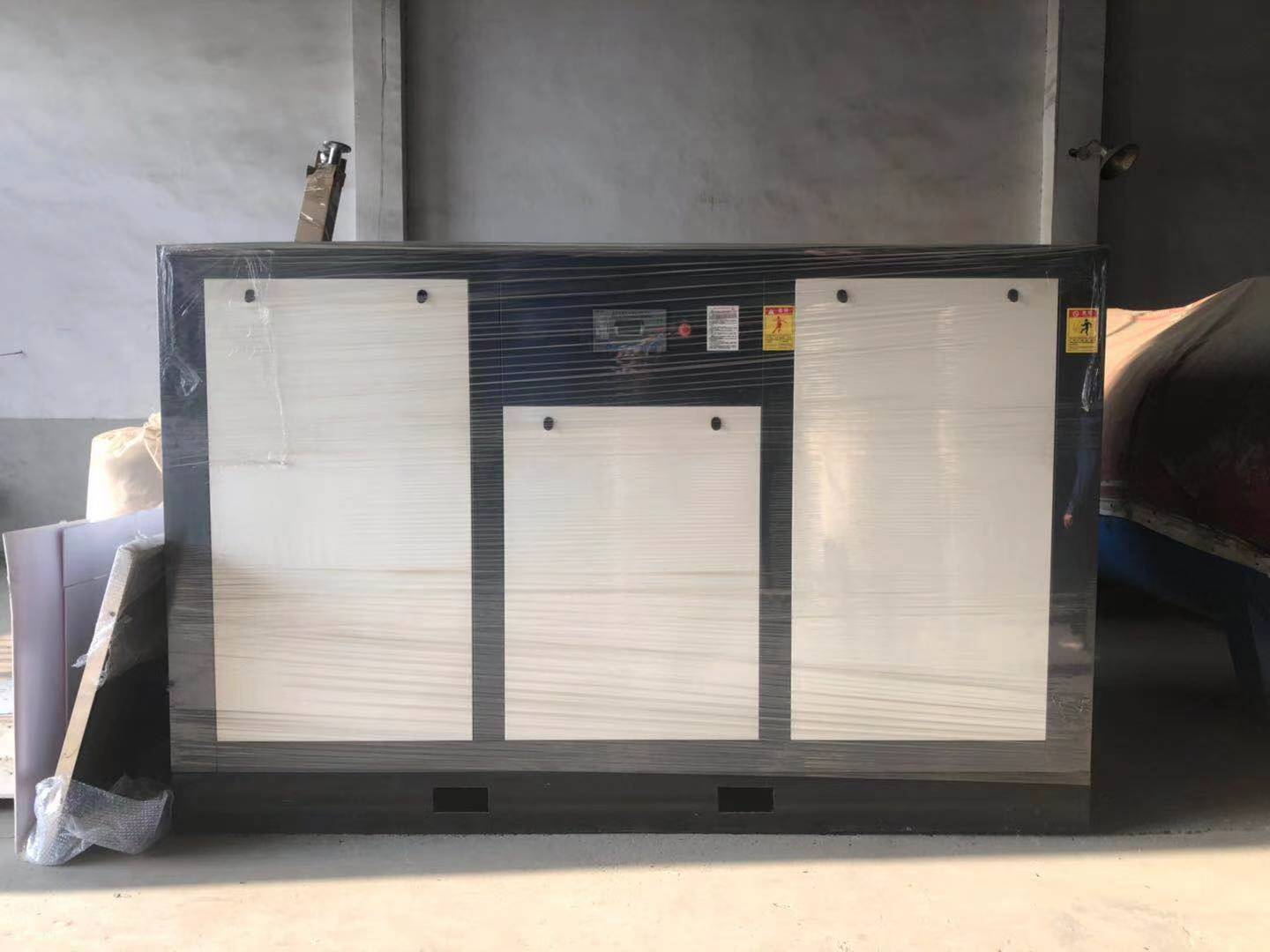 空壓機(jī)，儲氣罐，噴砂機(jī)